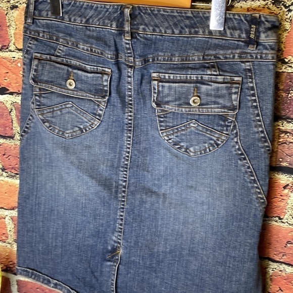 Mexx Fit & Flare Dark Wash Jean Skirt Size 8 - Picture 9 of 12